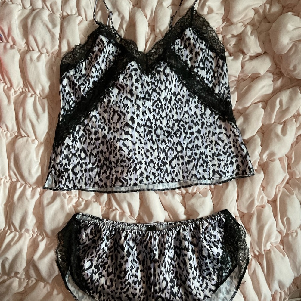 Vintage Victoria Secret leopard satin lingerie/sleep set
